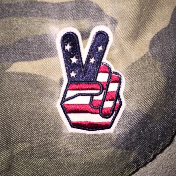 A camo flannel - Picture 4 of 4